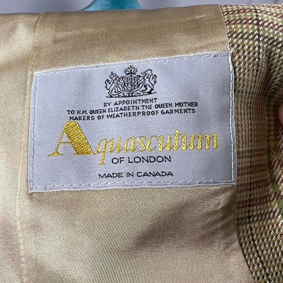 Vintage Women’s Aquascutum of London Plaid Wool Blazer (Made in Canada) small - Picture 8 of 8